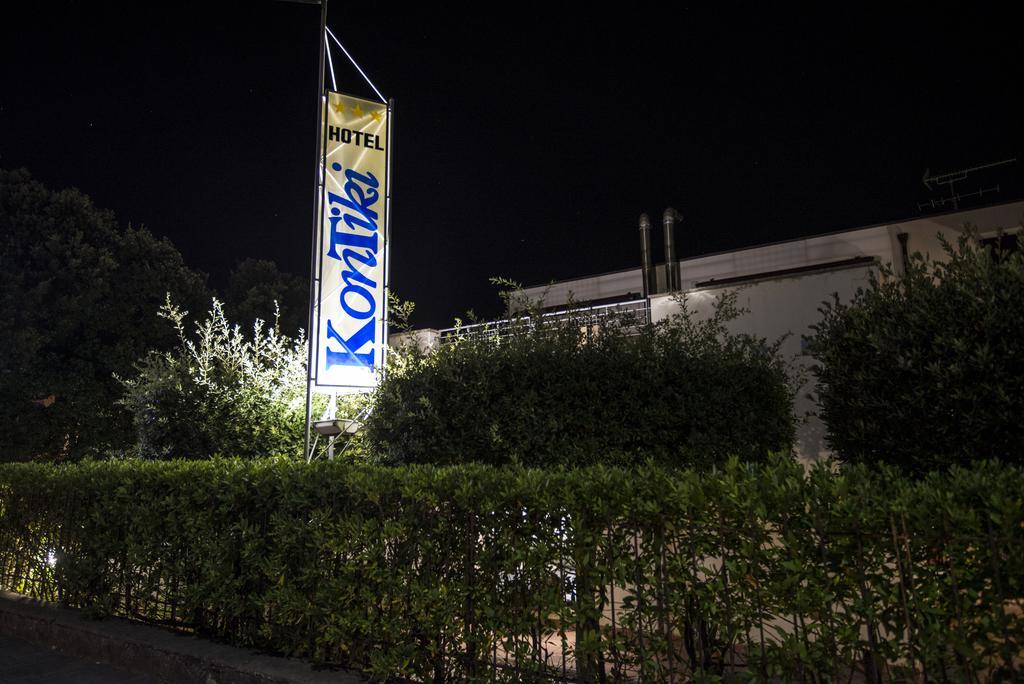 Hotel Kon Tiki San Vincenzo Bagian luar foto