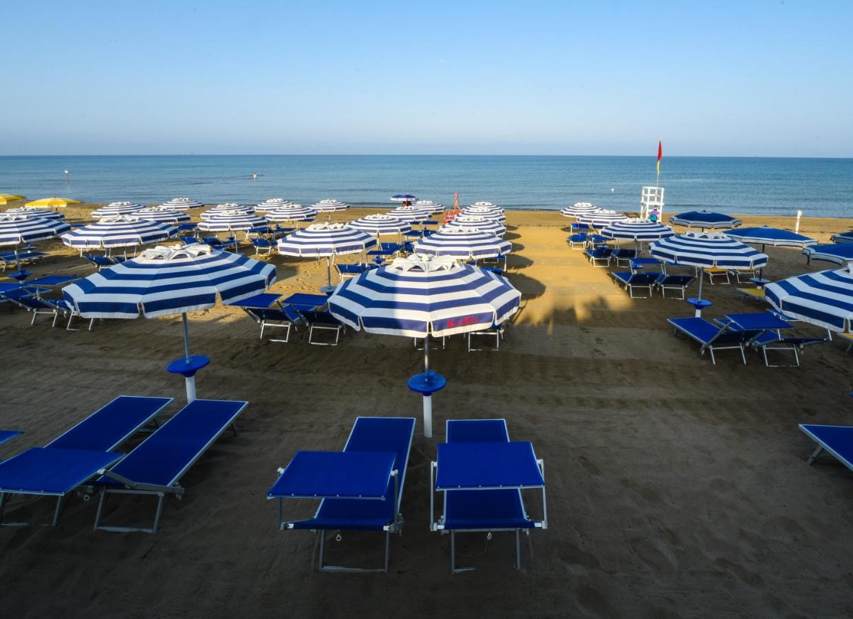 Hotel Kon Tiki San Vincenzo Bagian luar foto