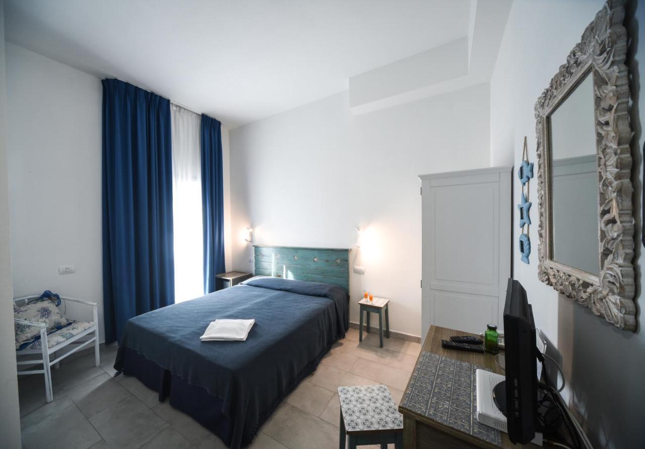 Hotel Kon Tiki San Vincenzo Bagian luar foto