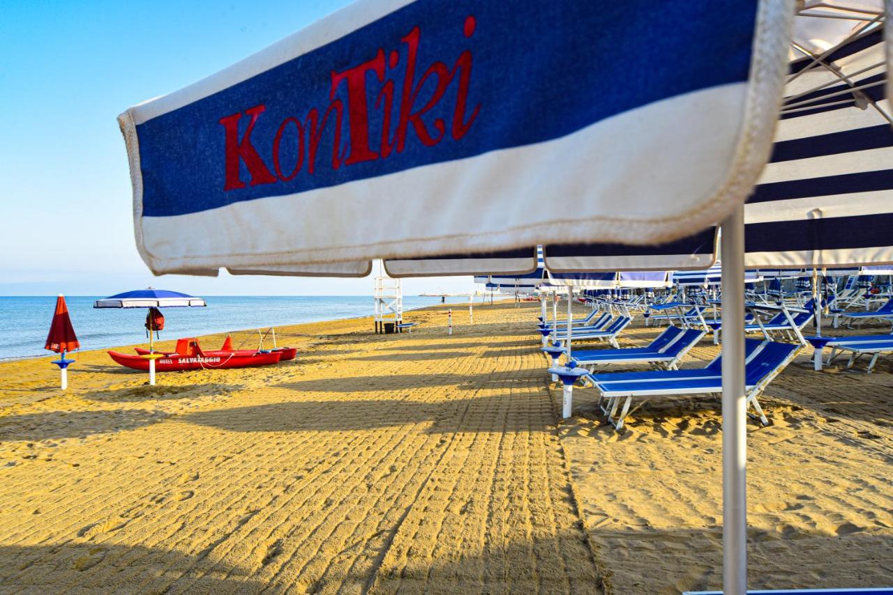 Hotel Kon Tiki San Vincenzo Bagian luar foto