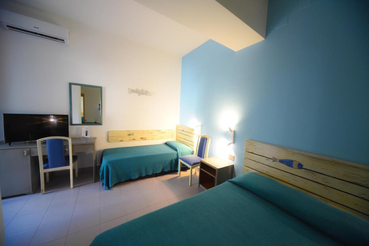 Hotel Kon Tiki San Vincenzo Bagian luar foto